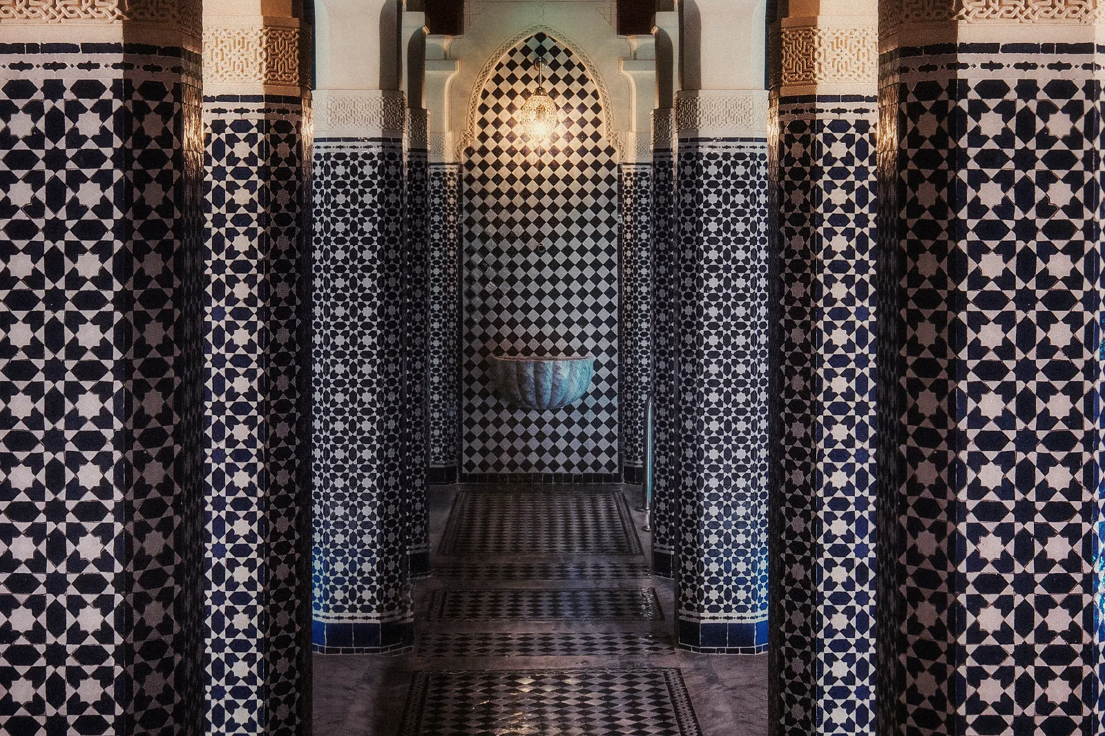 Couloir en mosaïque menant au hammam Couloir en mosaïque menant au hammam