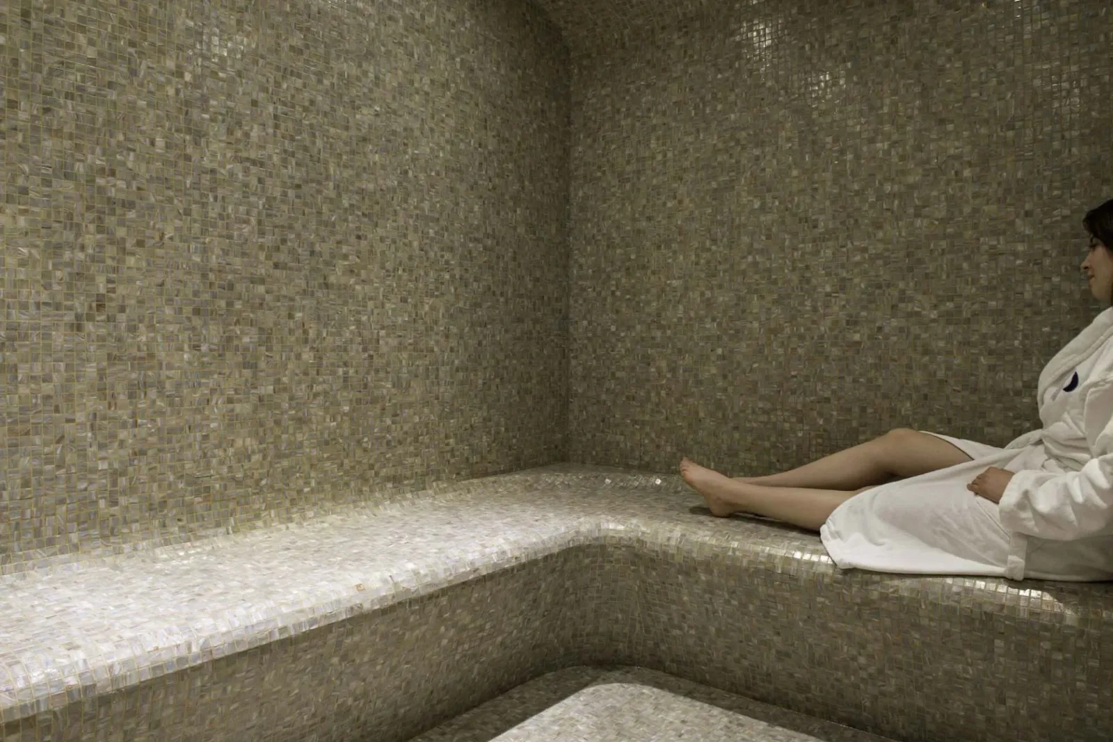 Hammam en pierre du Spa Parister à Paris