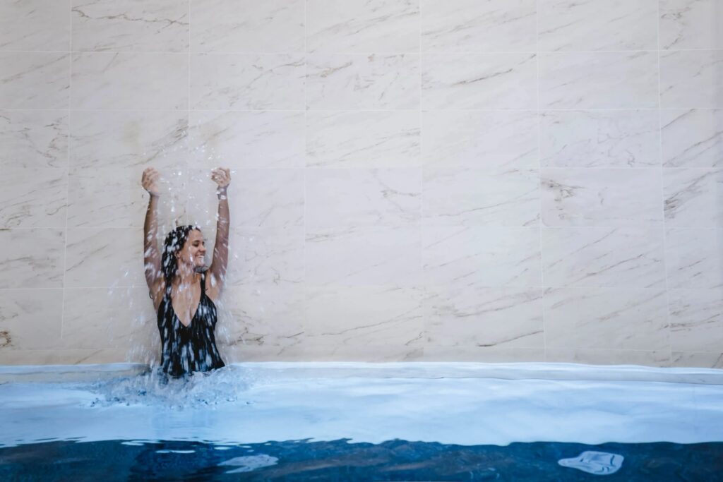Piscine au Spa Narcisse Blanc